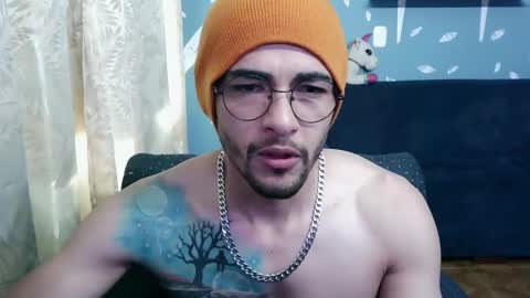 Snapshot of ponzothc chatting on October 24, 8:54 pm ponzothc online show from October 24, 8:54 pm