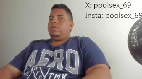 Snapshot of poolsexx_69 chatting on October 14, 7:21 pm poolsexx_69 online show from October 14, 7:21 pm