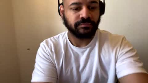 Snapshot of popfizzt chatting on March 10, 1:10 pm popfizzt online show from March 10, 1:10 pm