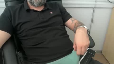 porw23 online show from May 13, 9:06 am