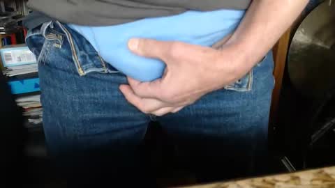 poseidonadventure88 online show from April 28, 1:27 pm