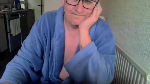 poshman65 online show from April 9, 8:53 am