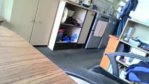 Snapshot of poshman65 chatting on February 12, 1:06 pm poshman65 online show from February 12, 1:06 pm