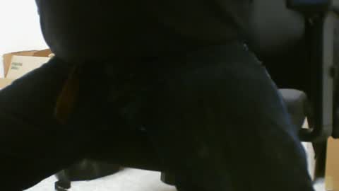 Snapshot of poundtownusa2016 chatting on December 4, 8:29 pm ConchilDog online show from December 4, 8:29 pm