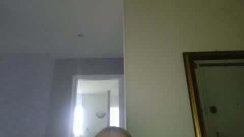 Snapshot of pourquoi_toi chatting on September 21, 9:42 am pourquoi_toi online show from September 21, 9:42 am