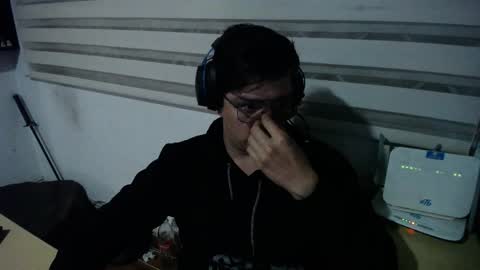 powerfulzeus2 online show from January 19, 3:53 am