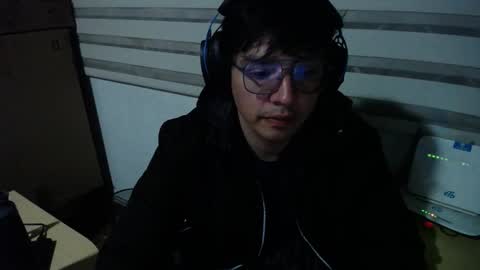 powerfulzeus2 online show from February 3, 6:40 am