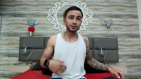   online show from April 6, 11:22 am