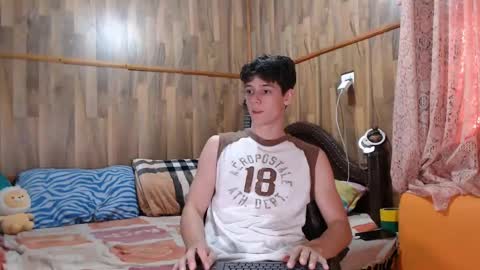 Snapshot of powertwinky chatting on February 15, 8:34 pm chris independent online show from February 15, 8:34 pm
