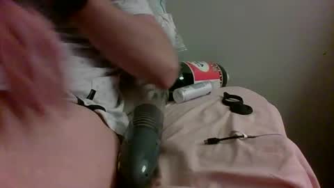 powthunder85 online show from April 21, 3:56 am