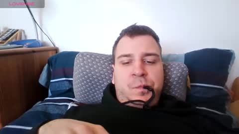 Snapshot of prdolac chatting on March 8, 8:19 am prdolac online show from March 8, 8:19 am
