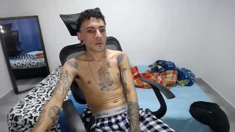 Plux online show from November 28, 7:05 pm