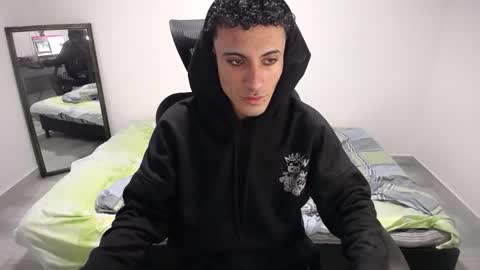 Plux online show from January 11, 3:54 am