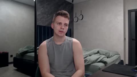 Justin online show from December 2, 5:05 pm