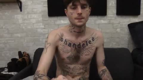 Snapshot of prettyboyszn chatting on January 3, 3:49 am pretty boy online show from January 3, 3:49 am