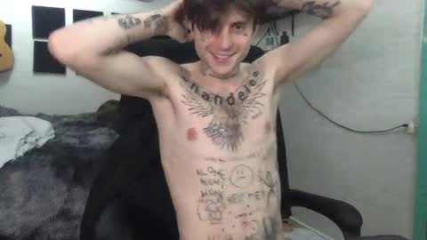 Snapshot of prettyboyszn chatting on December 9, 6:55 am pretty boy online show from December 9, 6:55 am
