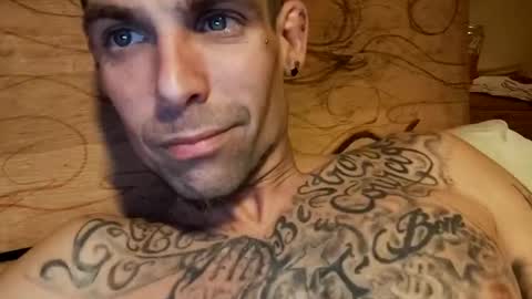Snapshot of prettyboytatted69 chatting on January 20, 6:42 am Prettyslangin69 FYPM online show from January 20, 6:42 am