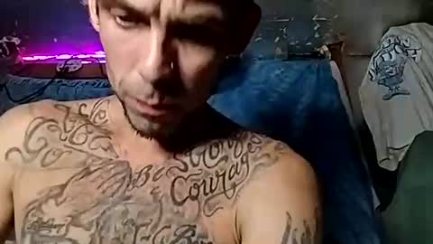 Snapshot of prettyboytatted69 chatting on October 17, 10:52 am Prettyslangin69 FYPM online show from October 17, 10:52 am