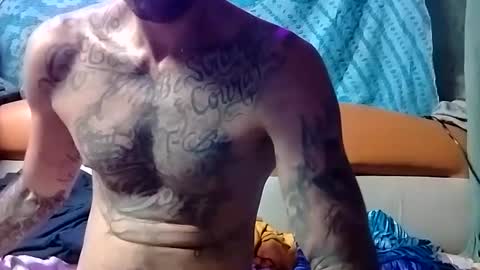 Snapshot of prettyboytatted69 chatting on October 8, 2:38 am Prettyslangin69 FYPM online show from October 8, 2:38 am