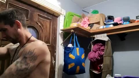 Snapshot of prettyboytatted69 chatting on February 12, 8:49 am Prettyslangin69 FYPM online show from February 12, 8:49 am