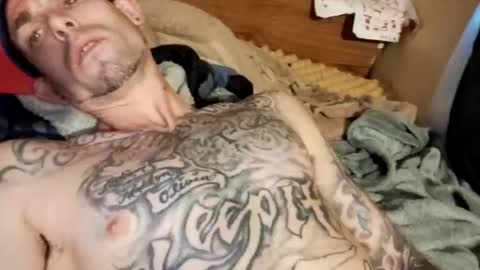 Snapshot of prettyboytatted69 chatting on February 7, 3:19 pm Prettyslangin69 FYPM online show from February 7, 3:19 pm