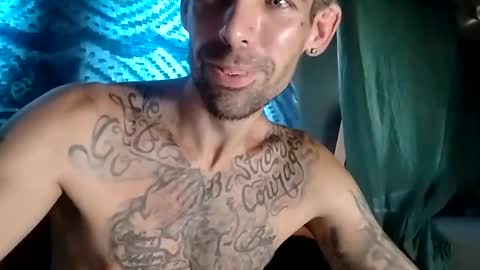Snapshot of prettyboytatted69 chatting on October 3, 9:09 pm Prettyslangin69 FYPM online show from October 3, 9:09 pm
