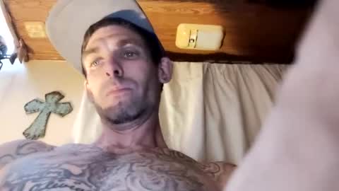Snapshot of prettyboytatted69 chatting on February 27, 7:44 am Prettyslangin69 FYPM online show from February 27, 7:44 am