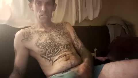 Snapshot of prettyboytatted69 chatting on March 7, 9:07 am Prettyslangin69 FYPM online show from March 7, 9:07 am