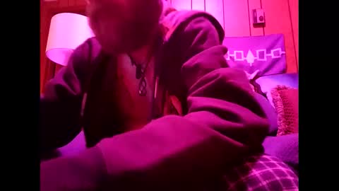 prettysolid7 online show from December 23, 12:52 am