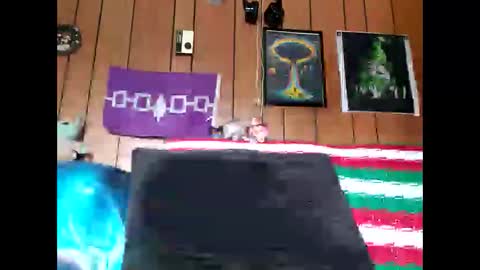 prettysolidd7 online show from January 1, 3:03 pm