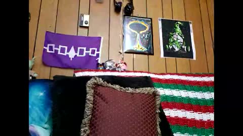 prettysolidd7 online show from December 31, 3:12 am