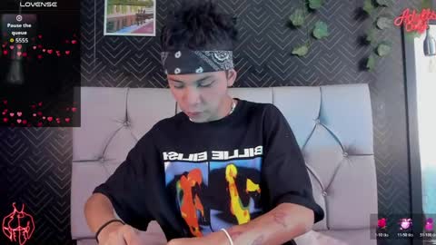 Apolo online show from April 8, 8:06 pm