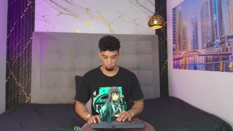 prince_arthur77 online show from May 5, 1:46 pm