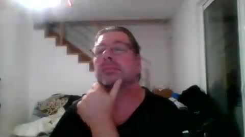 chris online show from June 18, 1:40 am