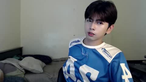 Snapshot of princecalix chatting on October 15, 3:36 am princecalix online show from October 15, 3:36 am
