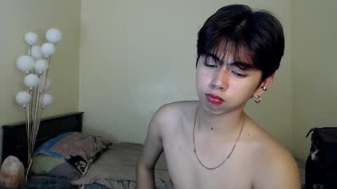 Snapshot of princecalix chatting on October 12, 9:09 pm princecalix online show from October 12, 9:09 pm