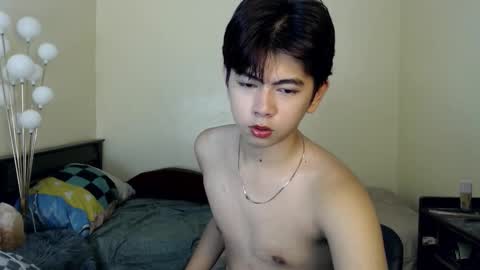 Snapshot of princecalix chatting on October 5, 9:19 pm princecalix online show from October 5, 9:19 pm