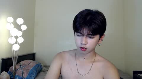 Snapshot of princecalix chatting on October 10, 5:40 pm princecalix online show from October 10, 5:40 pm