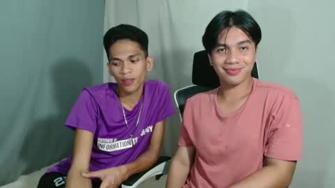 Snapshot of princeofcumxxx chatting on December 24, 9:44 pm Mel online show from December 24, 9:44 pm