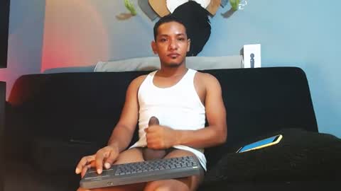 Grande y Gruesa online show from June 25, 7:35 am