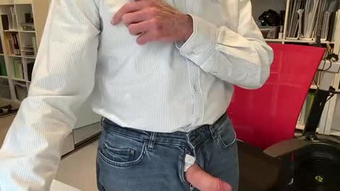 puffiest online show from October 22, 4:27 am