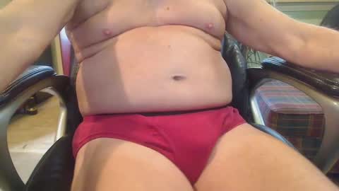 Snapshot of pulltoy1 chatting on December 9, 3:45 pm pulltoy1 online show from December 9, 3:45 pm
