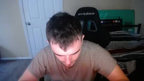 pumpkin_smash69 online show from April 5, 10:39 pm