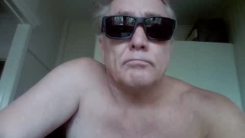 punknudist online show from September 26, 9:56 pm