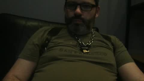 Snapshot of pup_tank chatting on February 21, 3:34 am pup_tank online show from February 21, 3:34 am