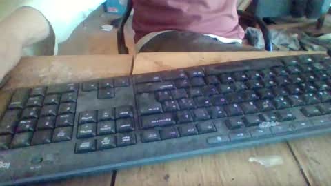 Snapshot of pup_y chatting on October 19, 3:59 pm pup_y online show from October 19, 3:59 pm