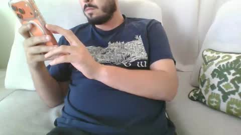 puritopurito online show from April 20, 8:00 pm