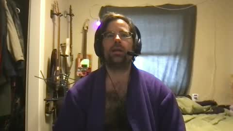 Snapshot of purple_collij_prof chatting on September 21, 7:36 pm Purple online show from September 21, 7:36 pm