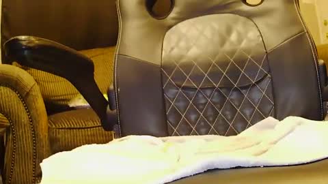 Snapshot of purpledragon7711 chatting on January 6, 6:47 am purpledragon7711 online show from January 6, 6:47 am