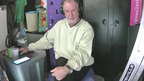 Mark online show from December 18, 4:17 pm
